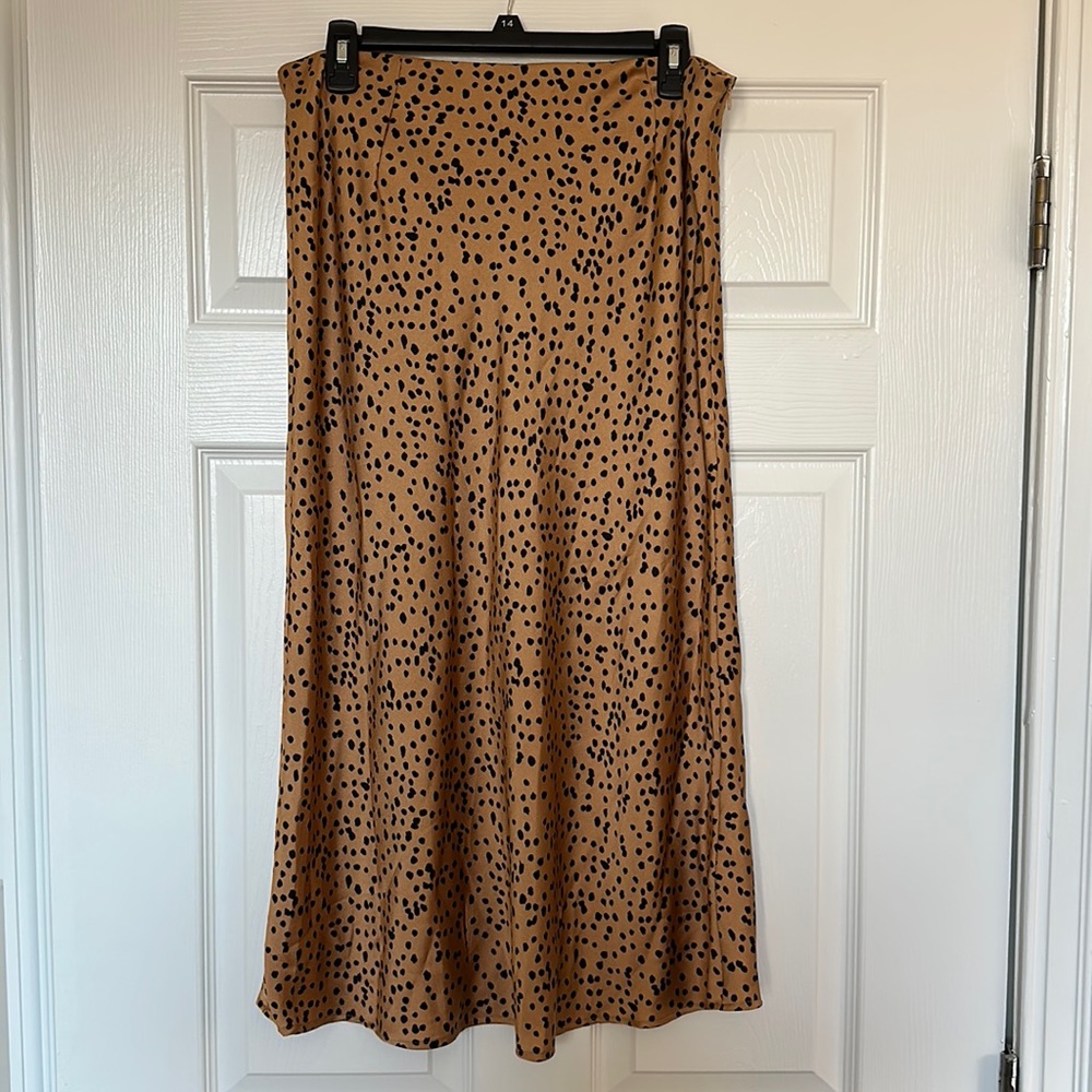 Nasty Gal midi leopard print skirt. NWT, never worn
